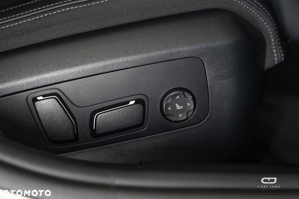 BMW Seria 5 520i - 35