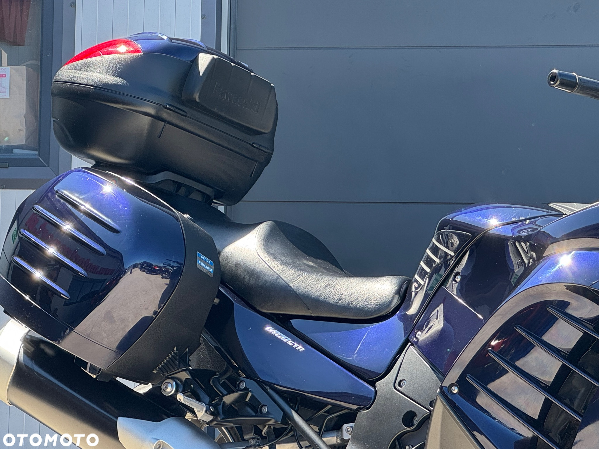 Kawasaki GTR - 6