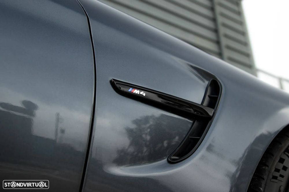 BMW M4 Coupe DKG - 21