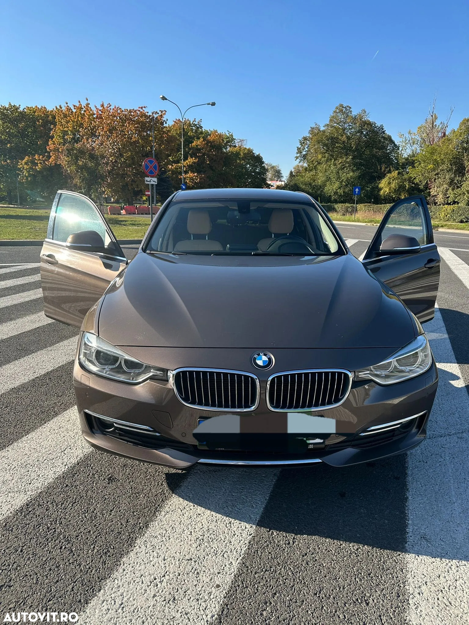 BMW Seria 3 318d xDrive - 3