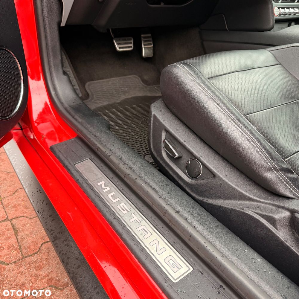 Ford Mustang 5.0 V8 GT - 21