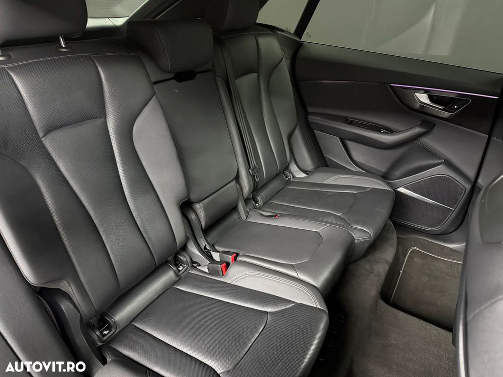 Audi Q8 55 TFSI quattro Tiptronic - 15