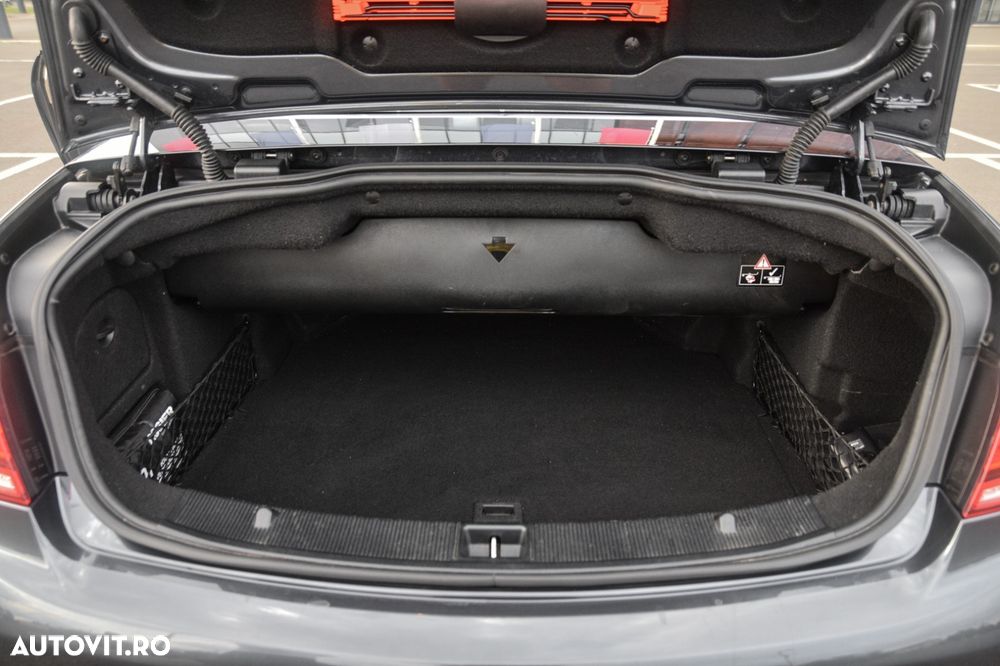 Mercedes-Benz E - 21