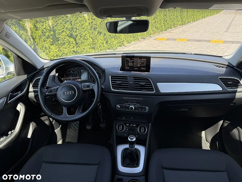 Audi Q3 2.0 TDI Design - 8