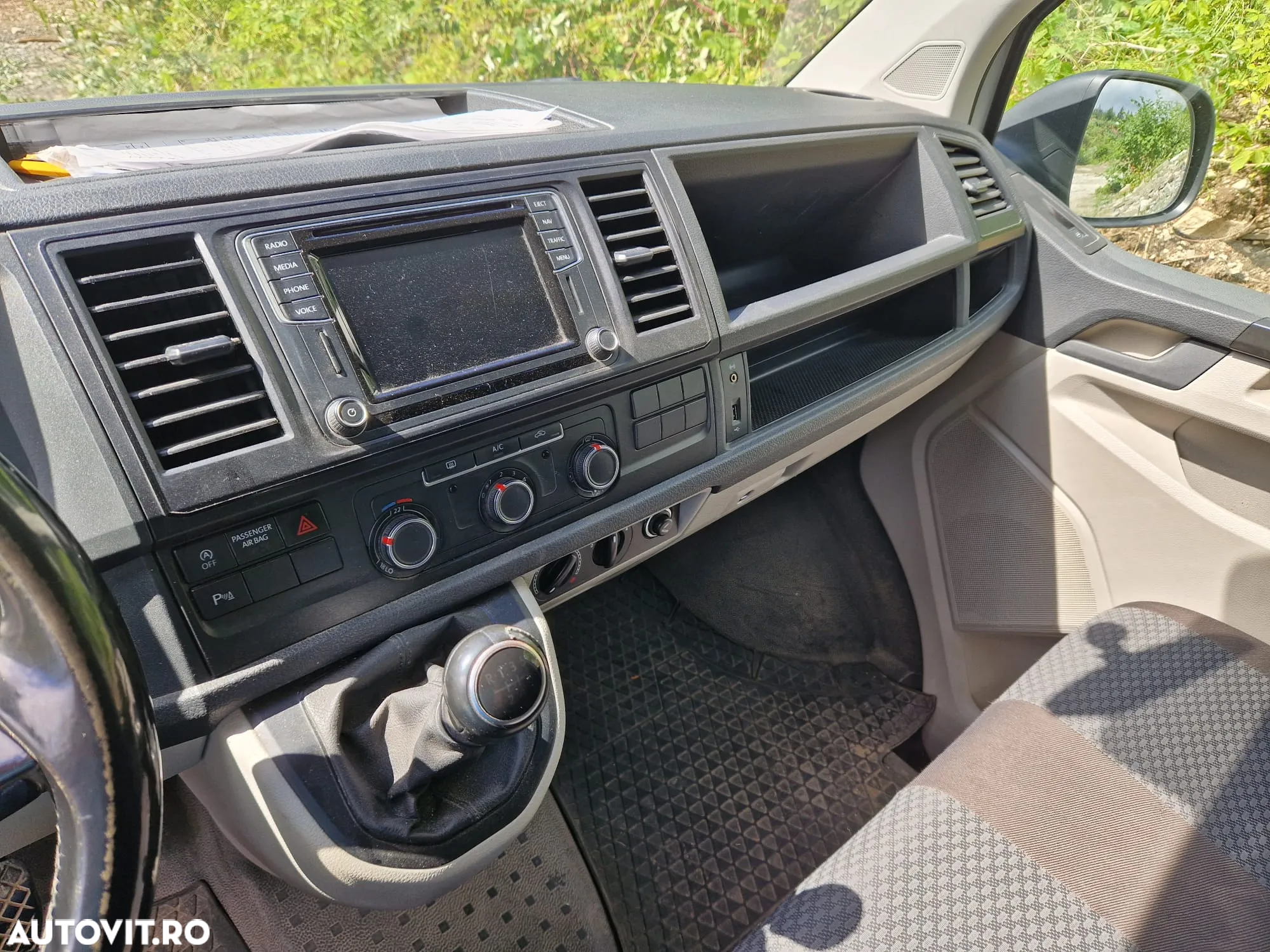 Volkswagen Transporter - 8