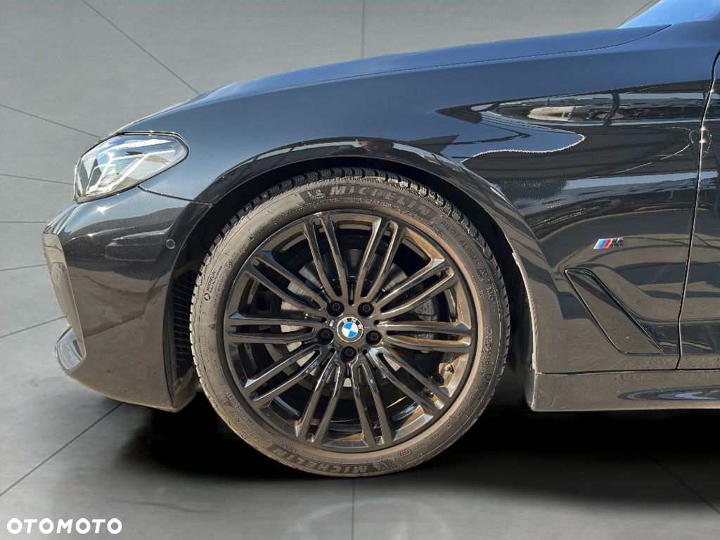 BMW Seria 5 520d xDrive M Sport sport - 15