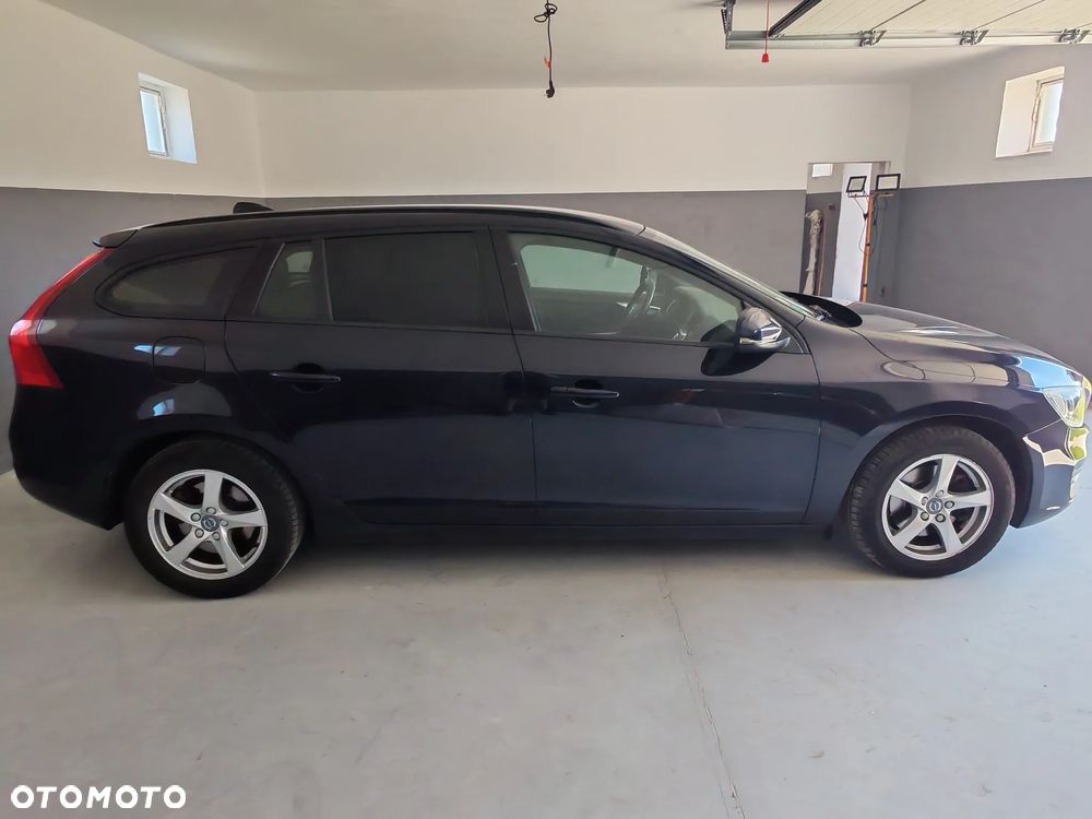 Volvo V60 D2 Drive-E Kinetic - 10