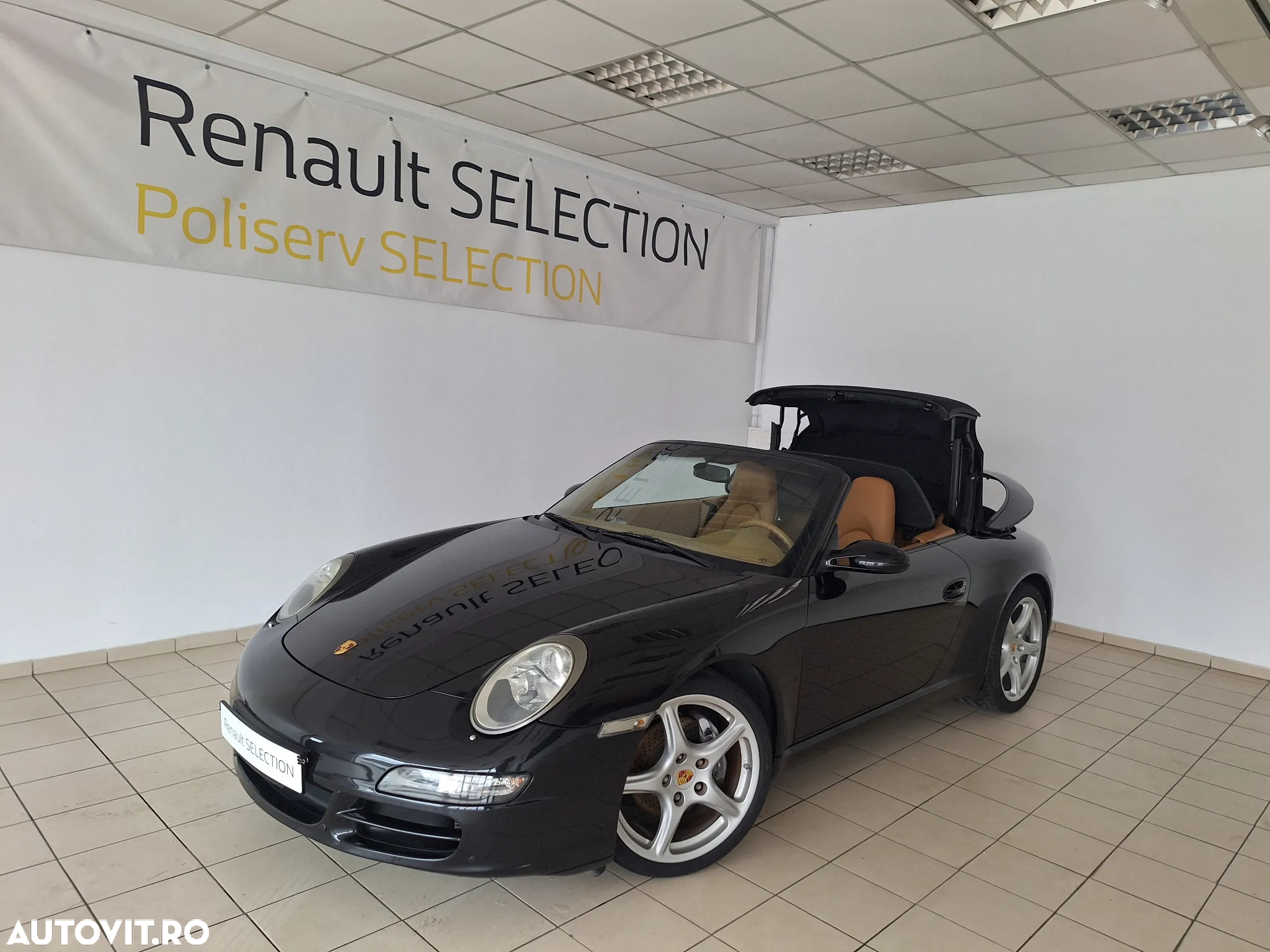 Porsche 911 Carrera 4 Cabrio - 9