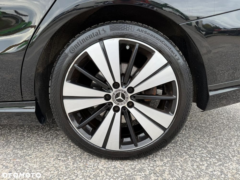Mercedes-Benz CLA 220 4Matic 7G-DCT AMG Line - 31