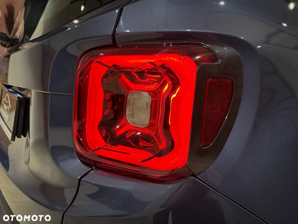 Jeep Renegade ver-1-5-t4-mhev-altitude-fwd-s-s-dct - 11