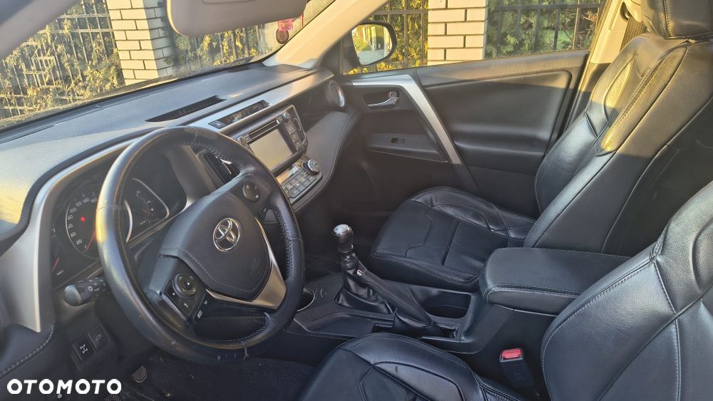 Toyota RAV4 - 5