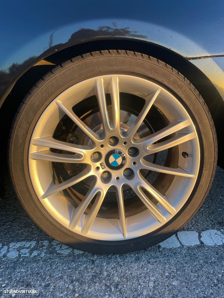 BMW 320 d Coupe - 16
