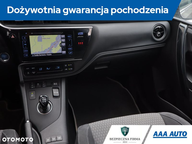 Toyota Auris - 9