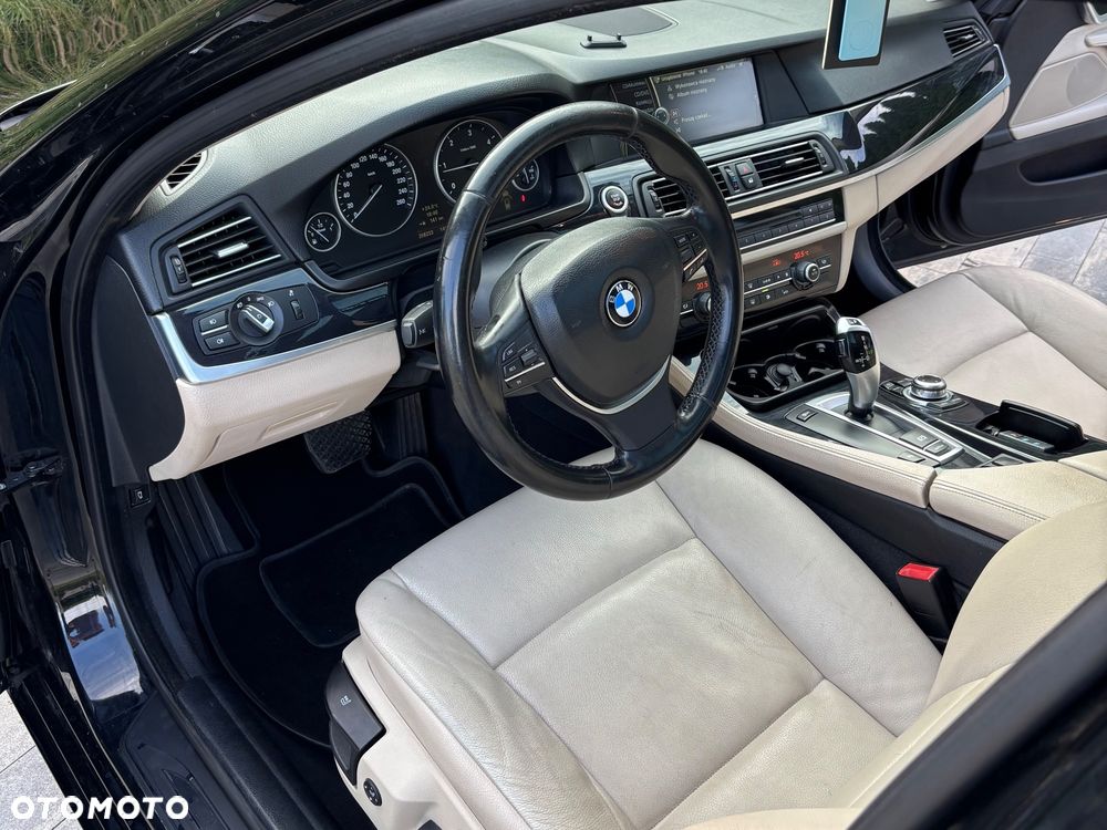 BMW Seria 5 520d Sport-Aut - 19