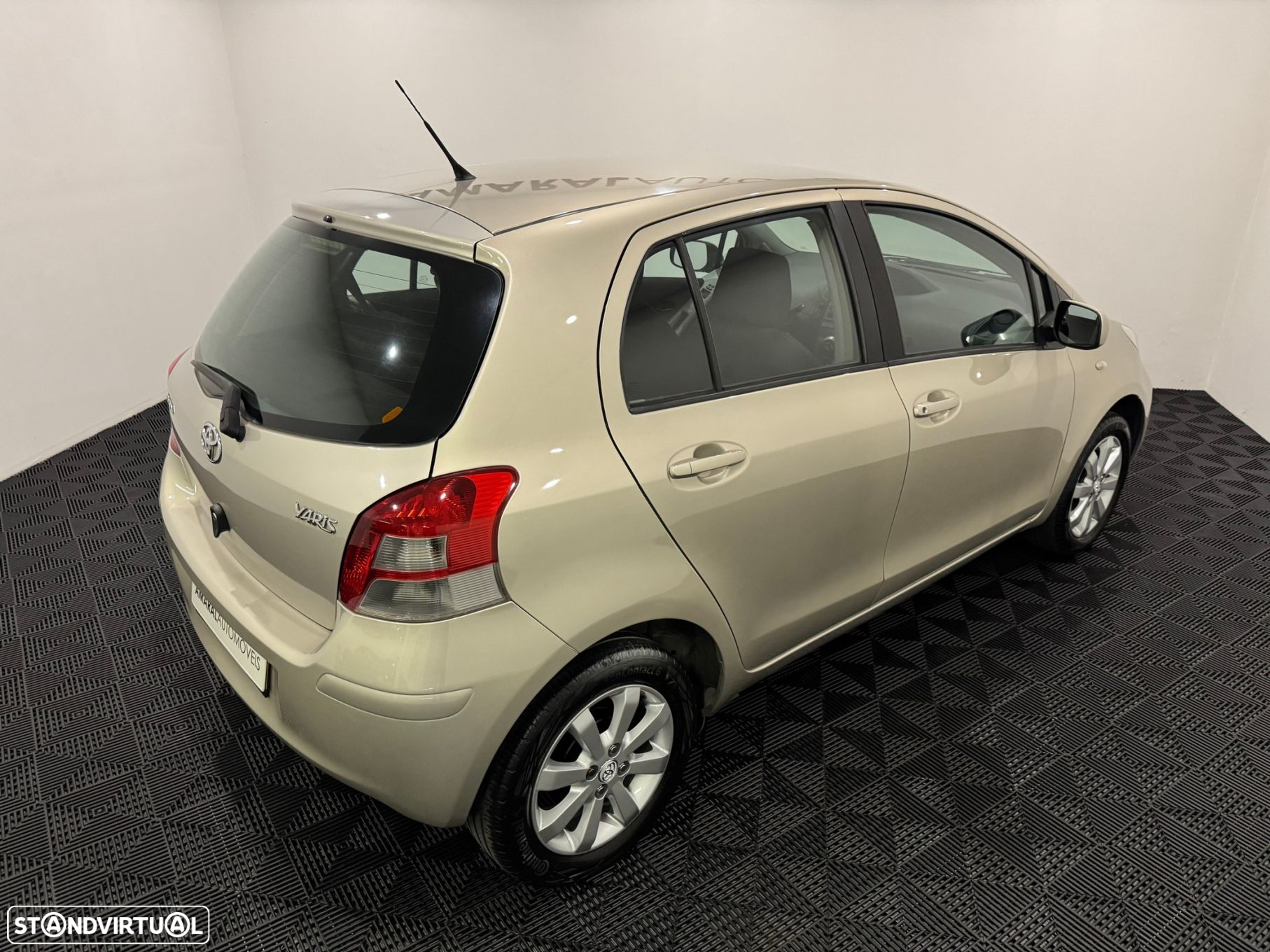 Toyota Yaris 1.33 VVT-i Comfort+AC - 22