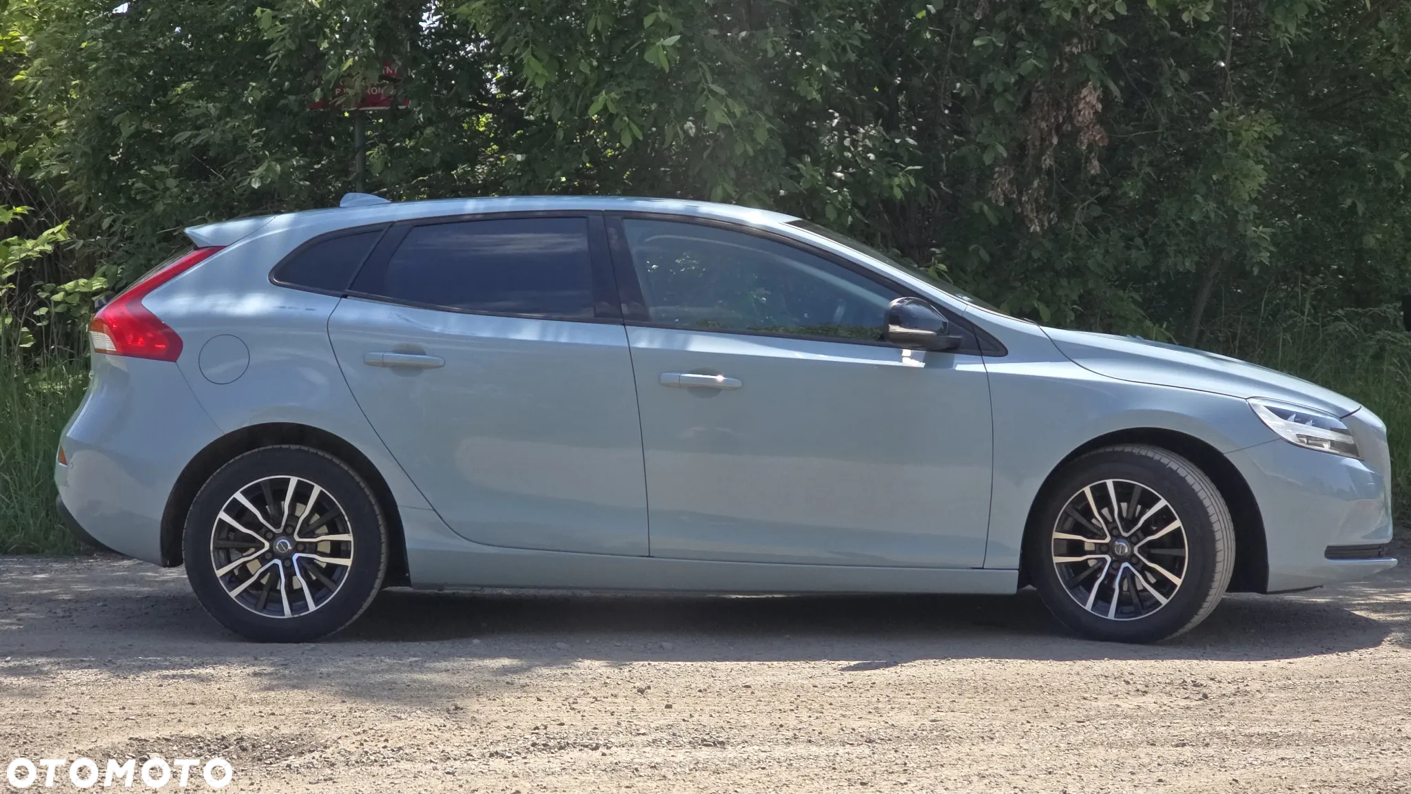 Volvo V40 D2 Drive-E Momentum - 13
