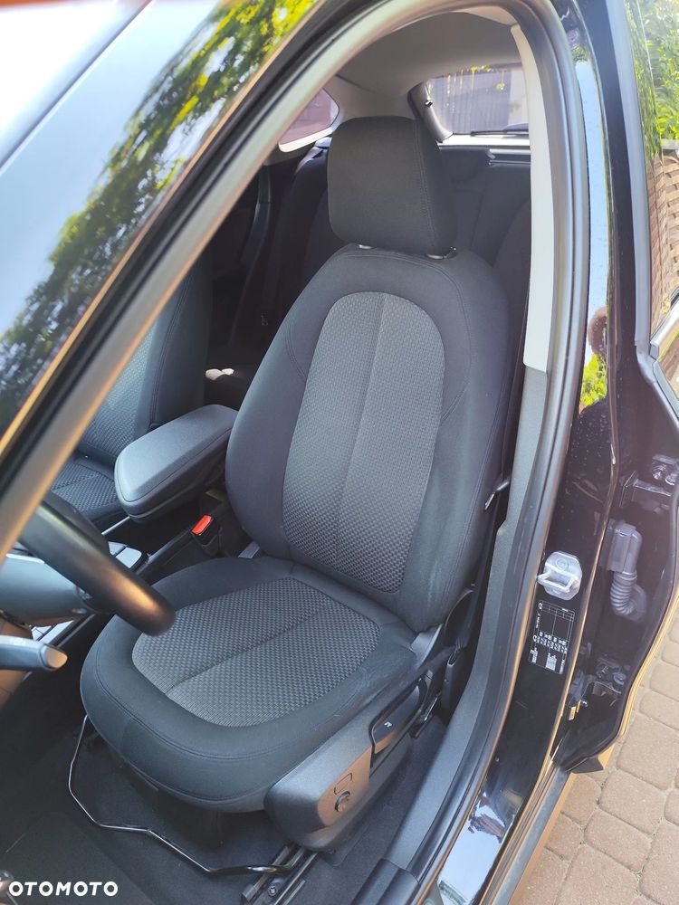 BMW X1 sDrive16d xLine - 6