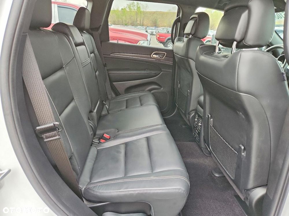 Jeep Grand Cherokee - 8