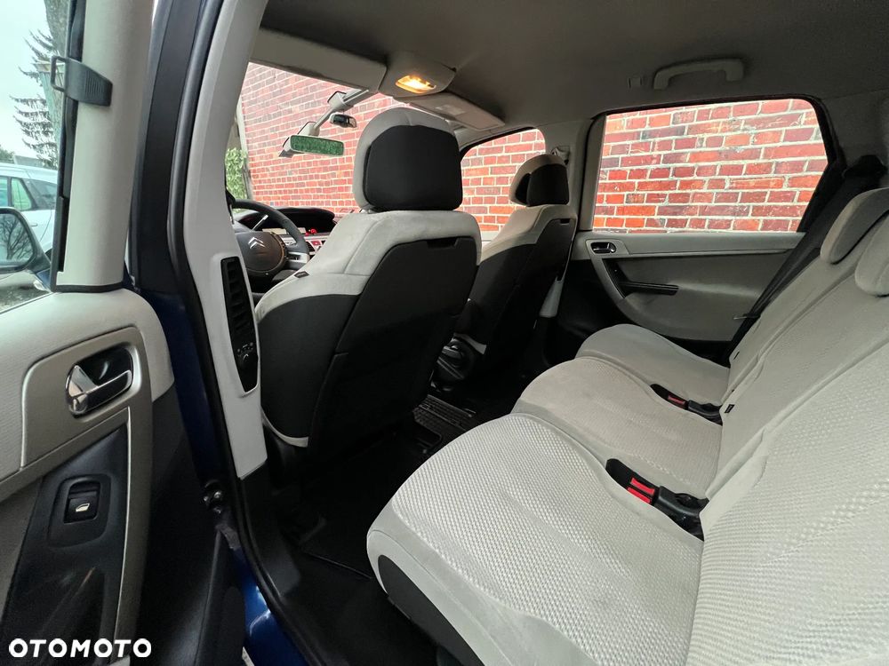 Citroën C4 Picasso - 10