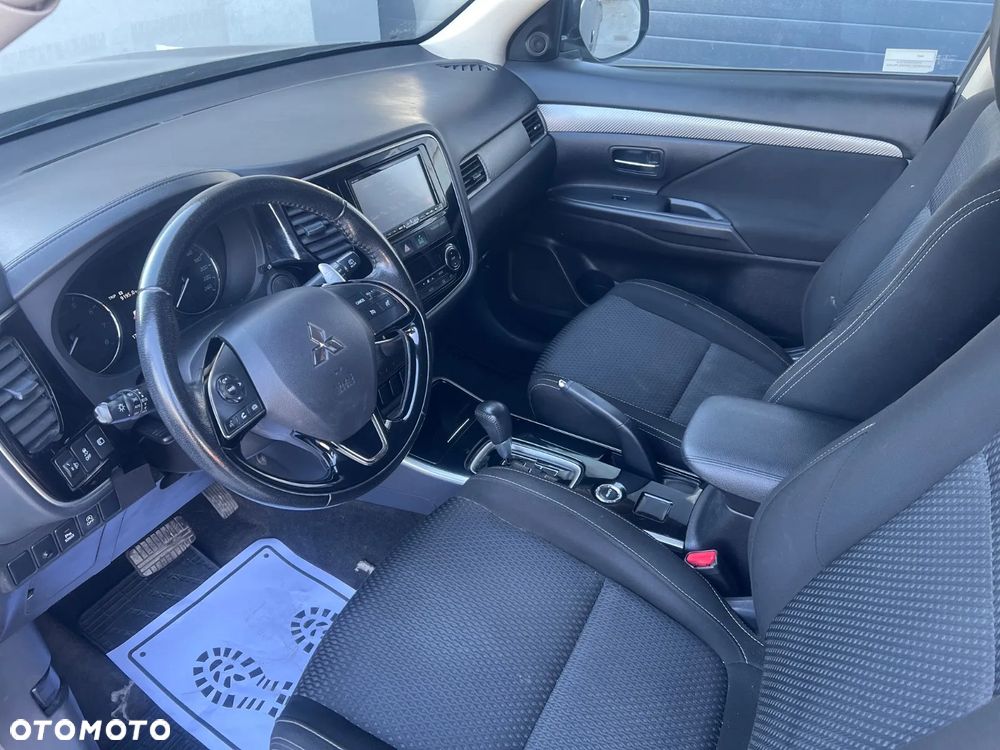 Mitsubishi Outlander 2.0 Intense 4WD CVT - 20