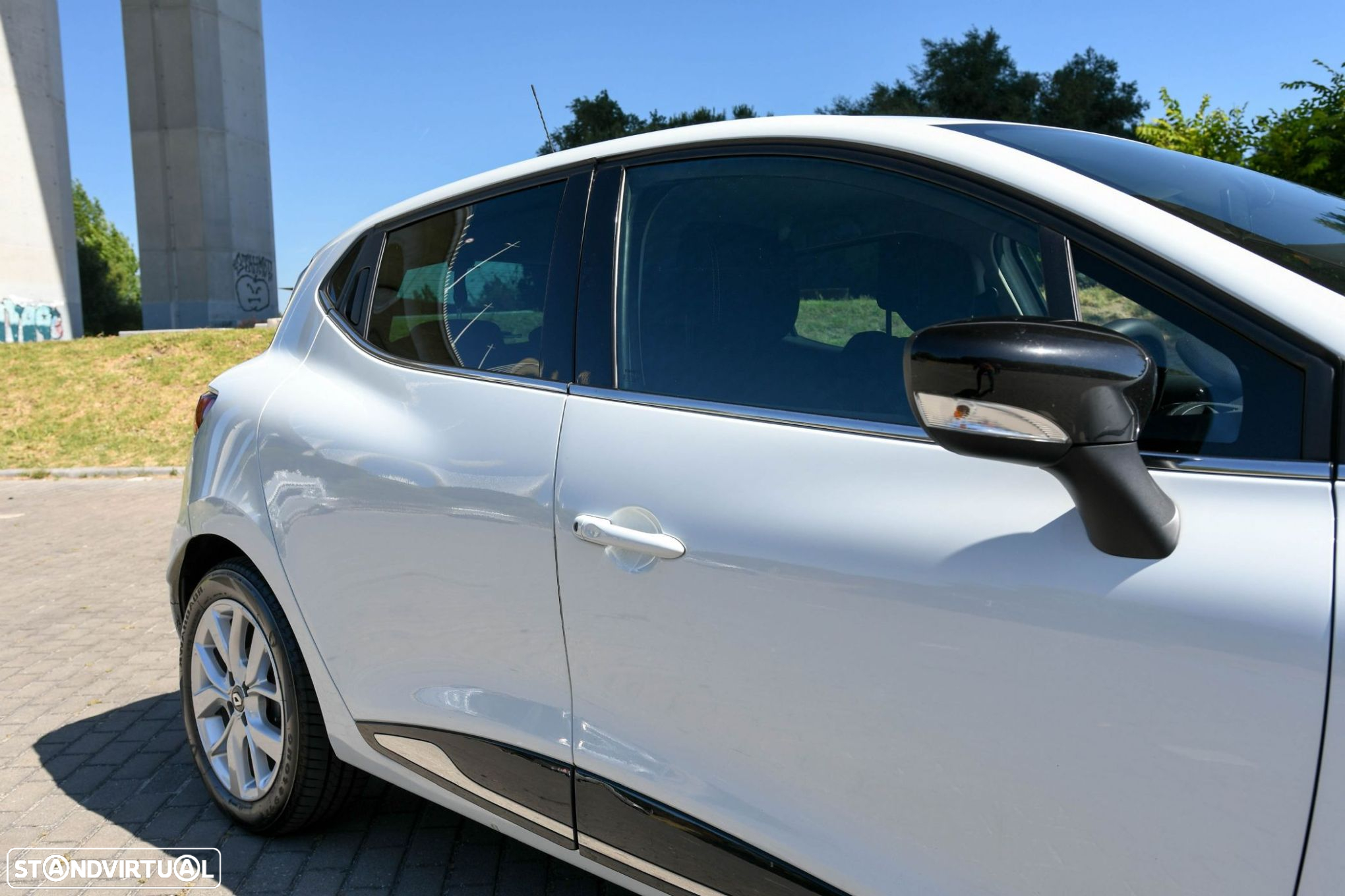 Renault Clio 0.9 TCe Limited - 9