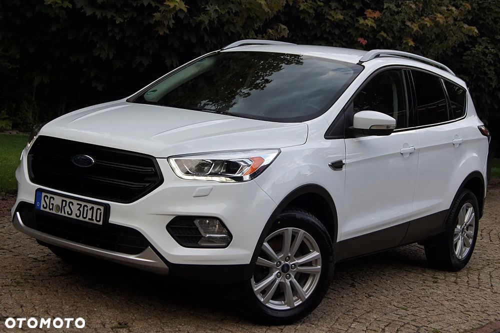 Ford Kuga - 1