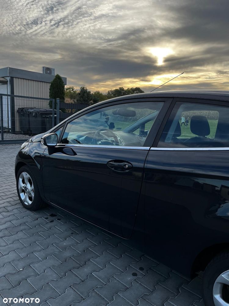 Ford Fiesta 1.4 Ghia - 6
