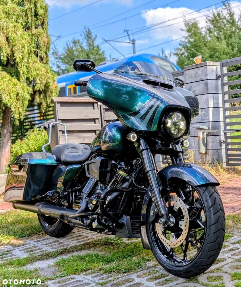 Harley-Davidson Touring Street Glide - 14