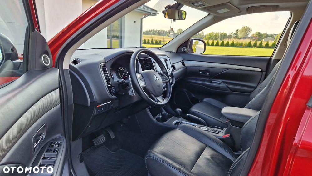 Mitsubishi Outlander 2.2 DID Intense + - 7