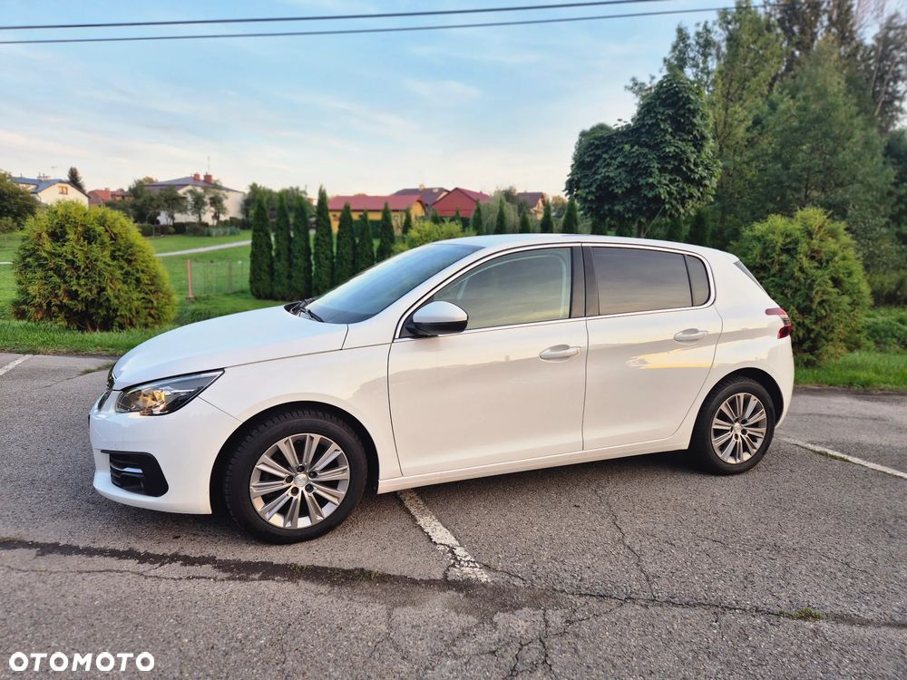 Peugeot 308 BlueHDi 130 Stop & Start Allure Pack - 4