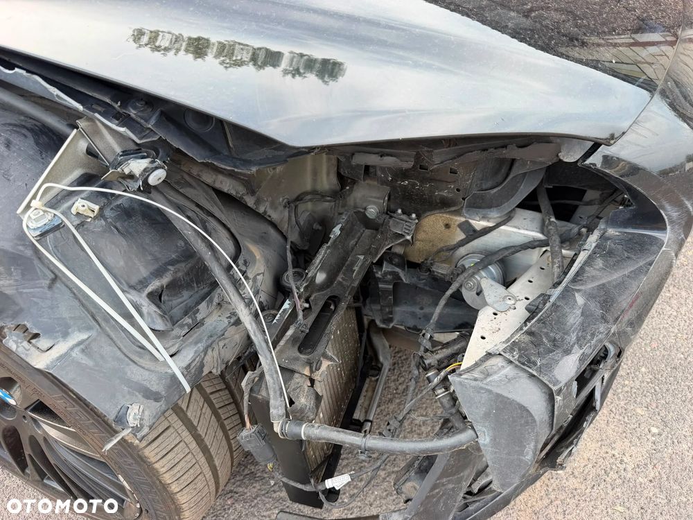 BMW Seria 6 650i xDrive - 8