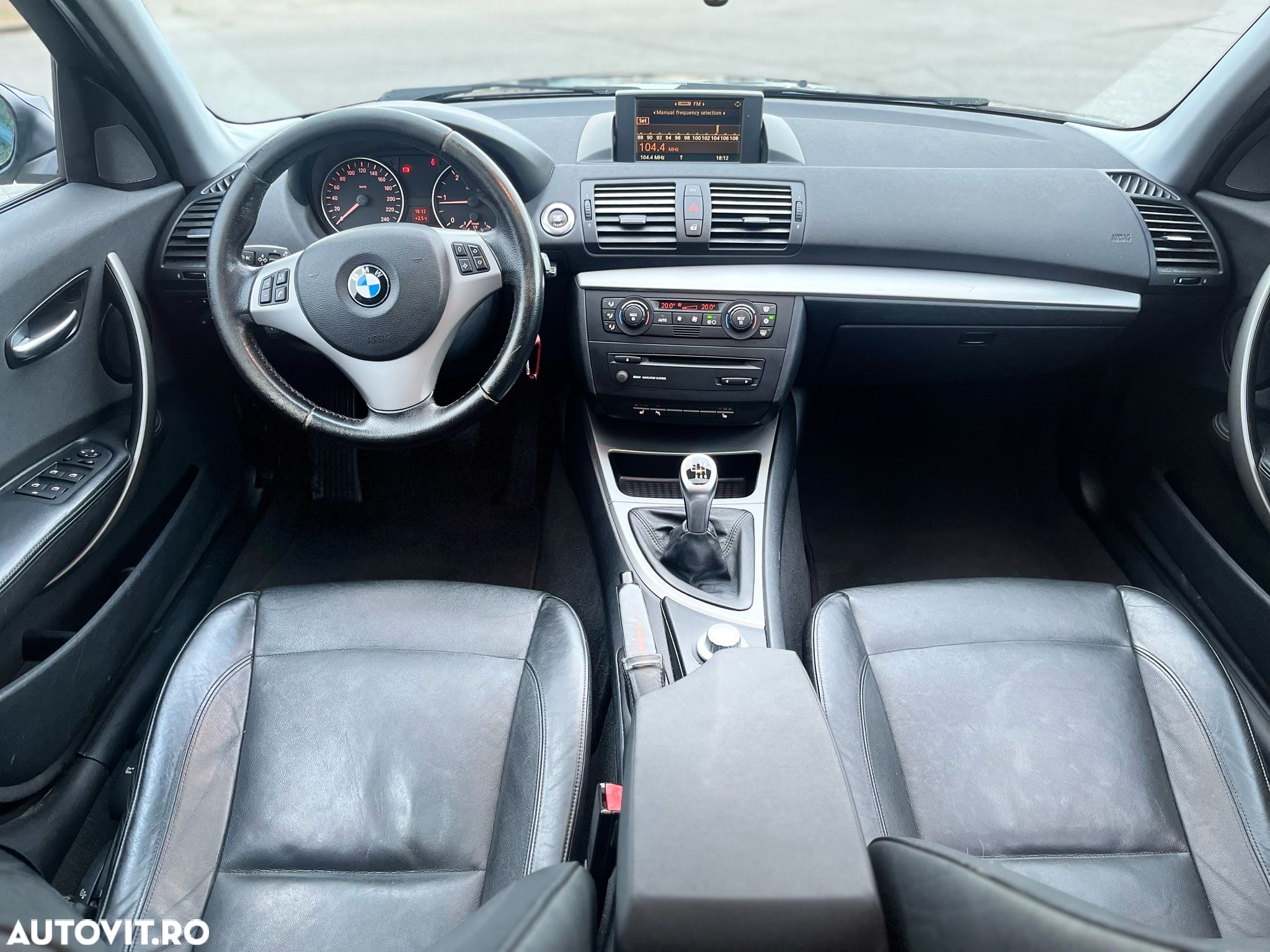 BMW Seria 1 118d - 8