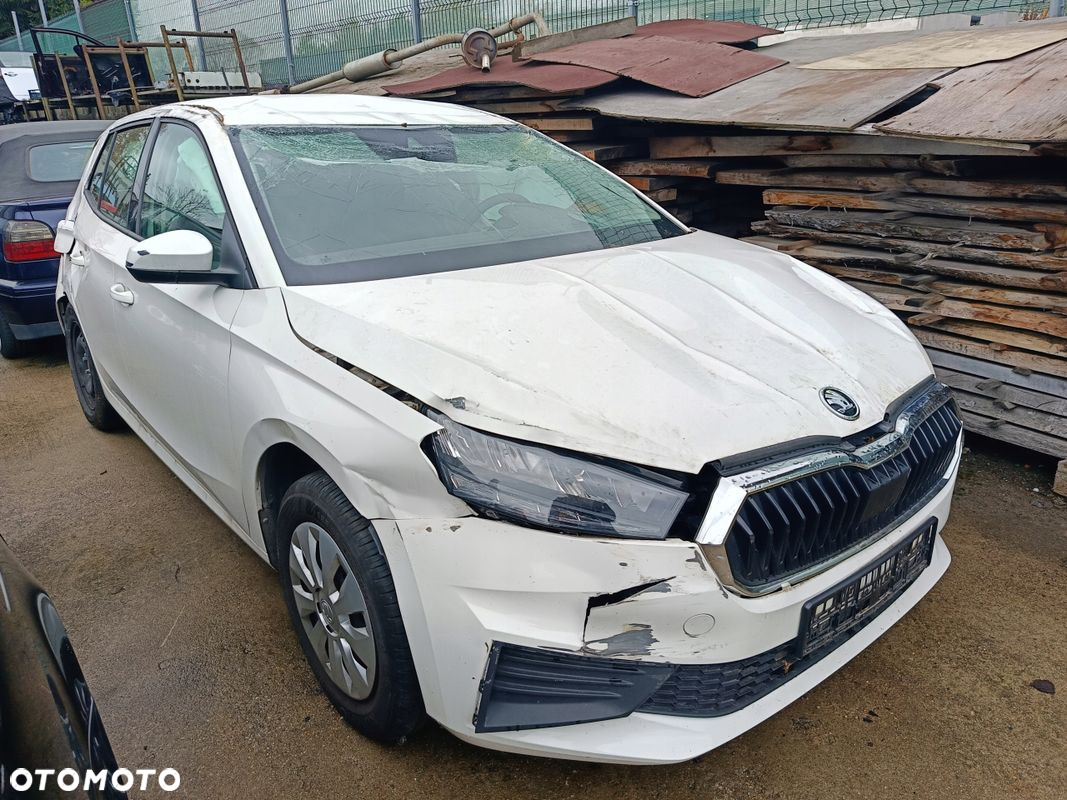 SKODA FABIA IV 1,0MPI KOLEKTOR SSĄCY 05C129712E - 4