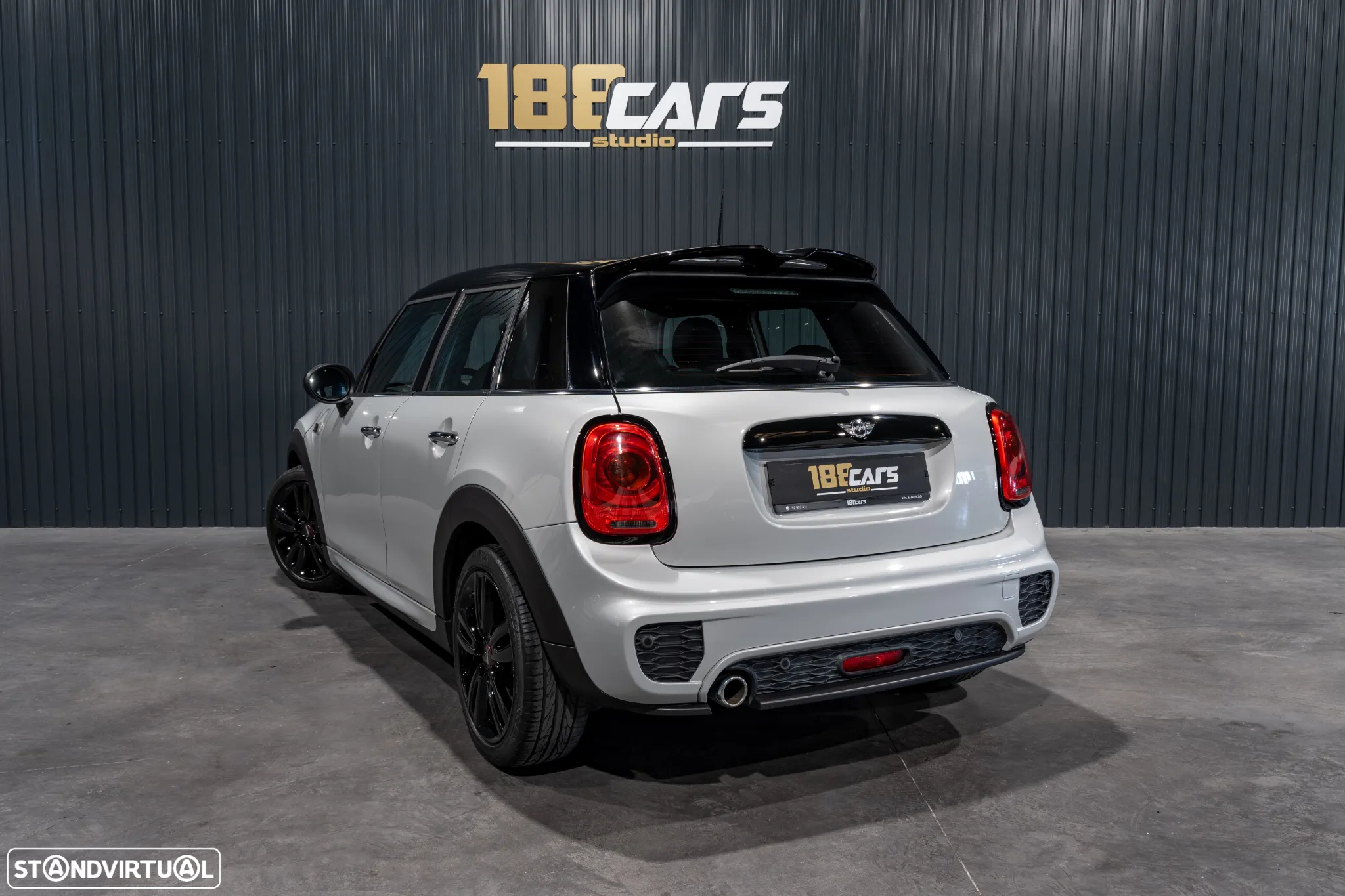MINI 5 Portas Cooper D Auto - 60