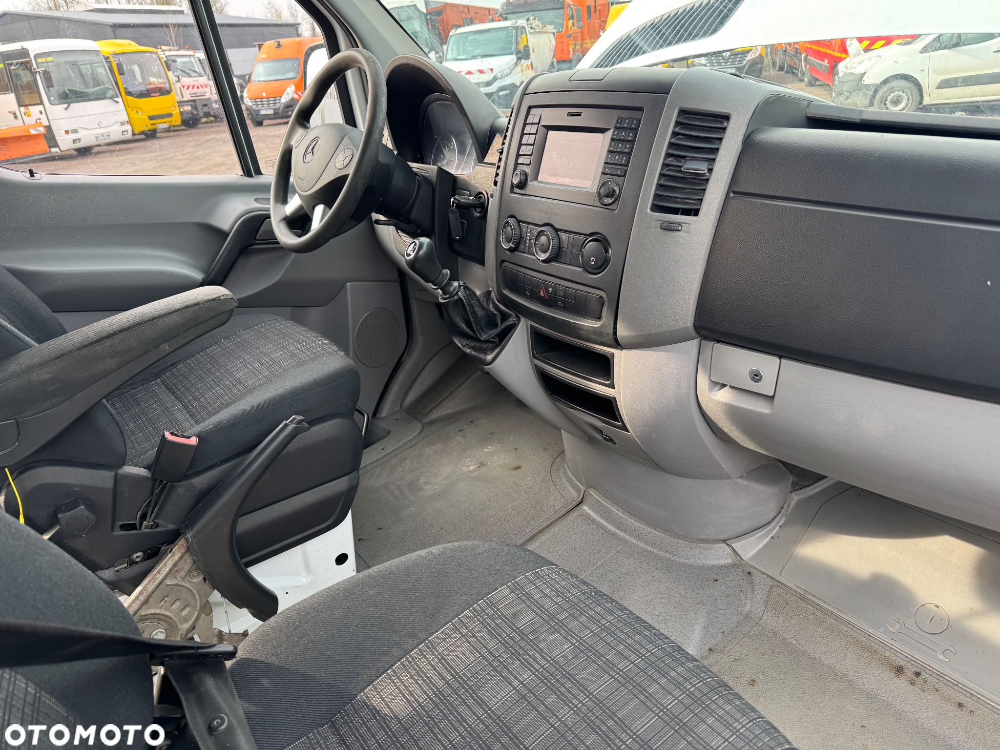 Mercedes-Benz Sprinter 2017r. Brygadówka Klima NAVI 2 x Parktronic Przetwornica 230V Belka Sygnalizacyjna Kamera LIFT - 33