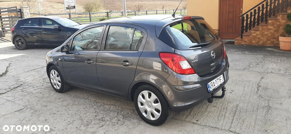 Opel Corsa - 11