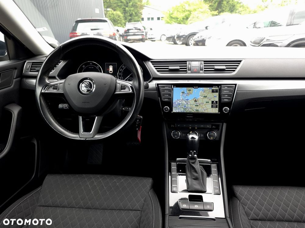 Skoda Superb 2.0 TDI Style DSG - 8