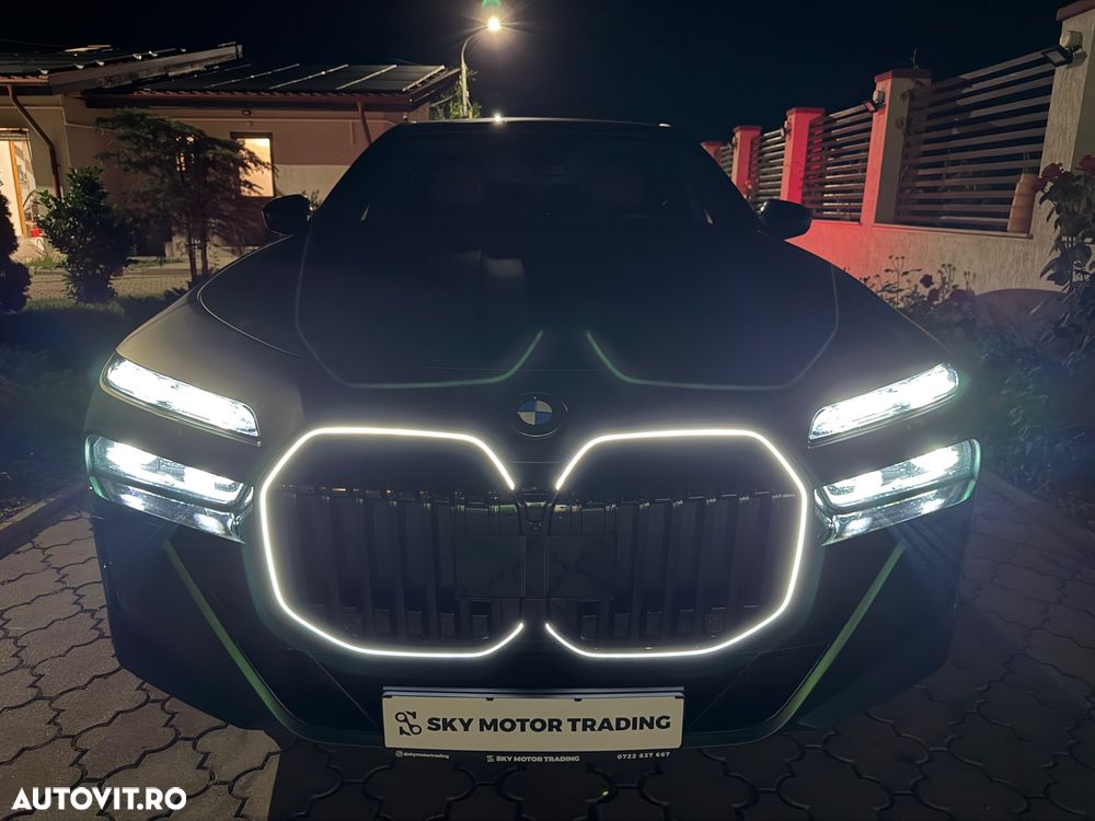 BMW Seria 7 - 12