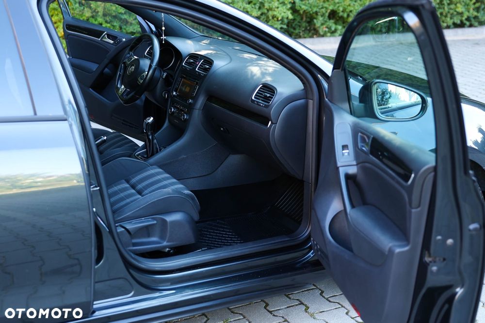 Volkswagen Golf 2.0 TDI GTD - 11