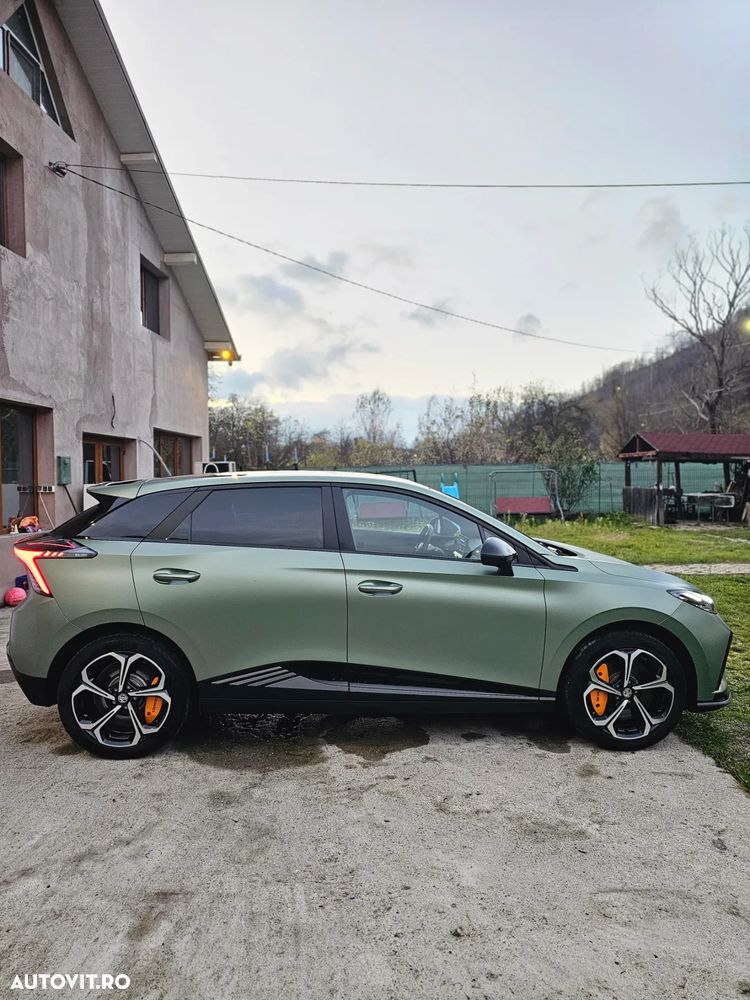 MG MG4 EV 64 kWh XPower - 11