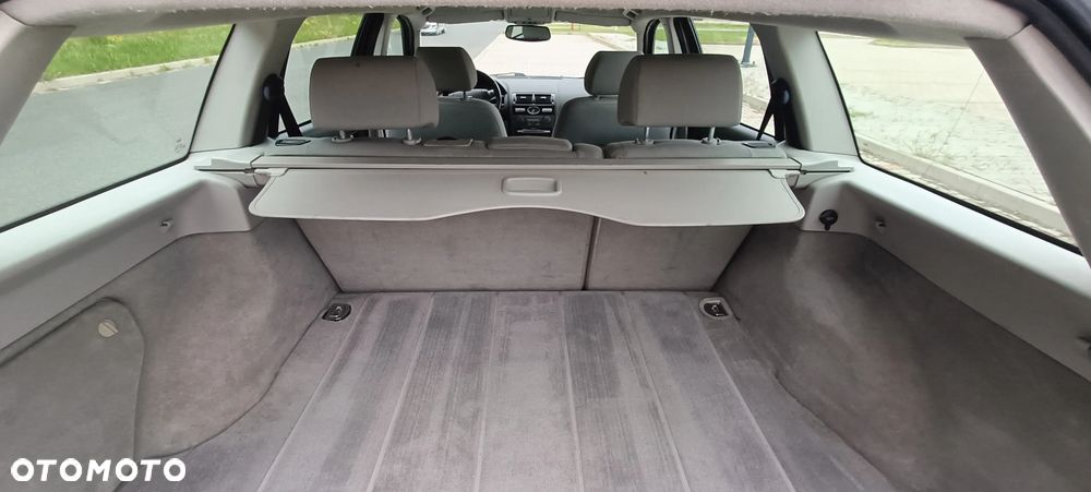Ford Mondeo 2.0 Ghia - 18
