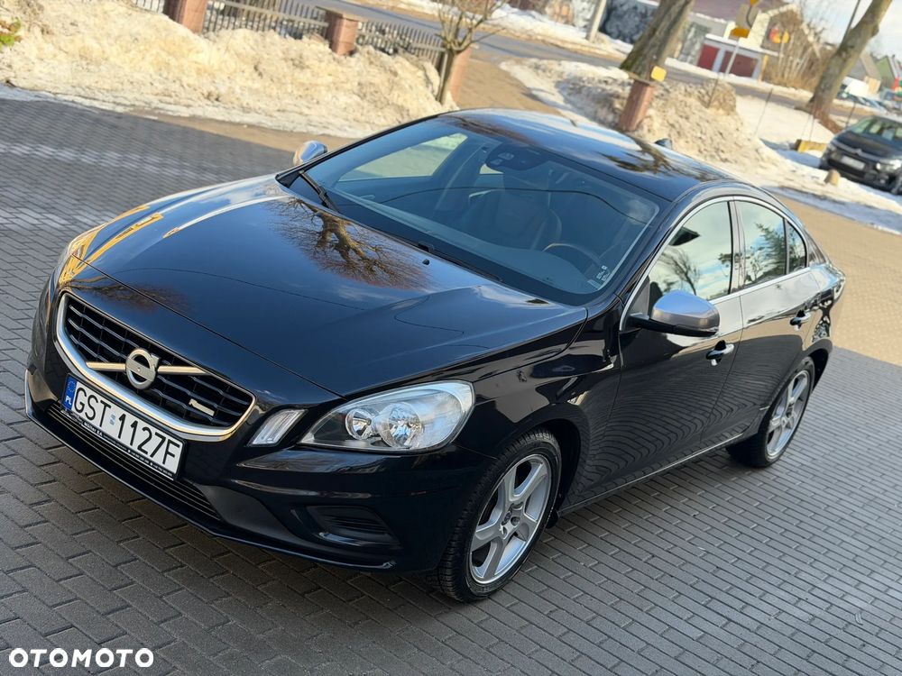 Volvo S60 D4 R-Design - 1