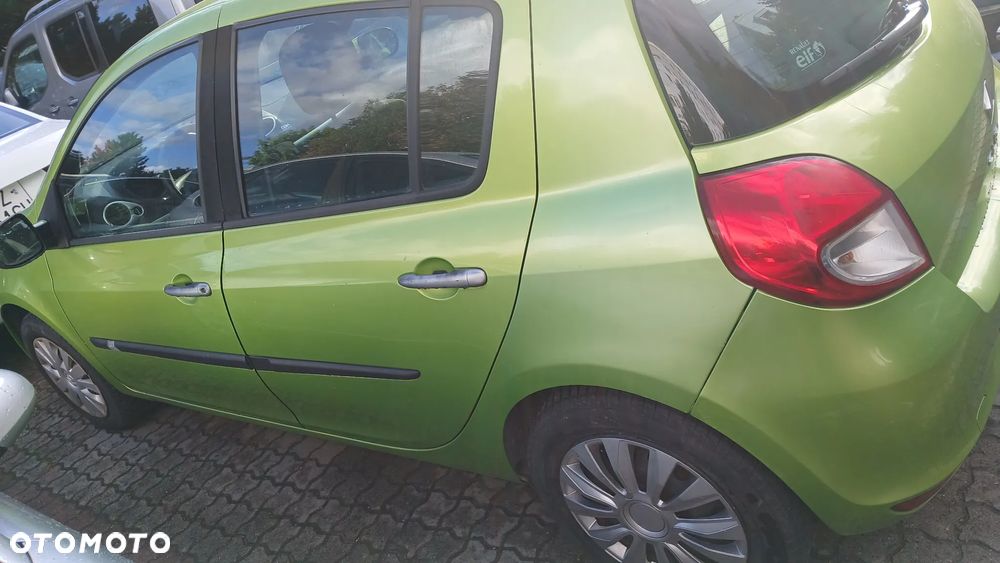 Renault Clio - 2