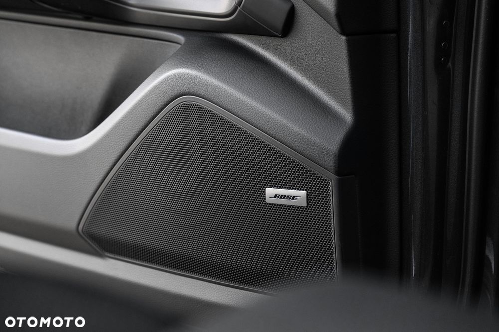 Porsche Cayenne - 24