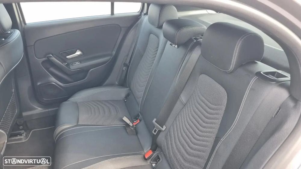 Mercedes-Benz A 250 e Style Plus - 13