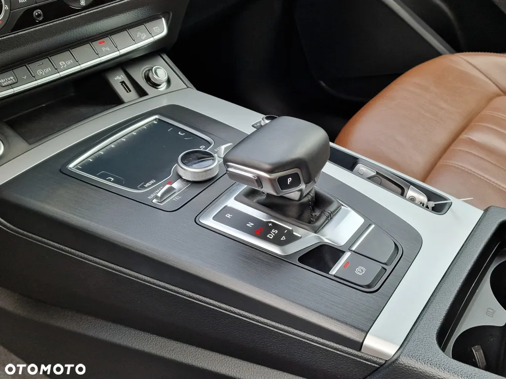 Audi Q5 35 TDI S tronic design - 22