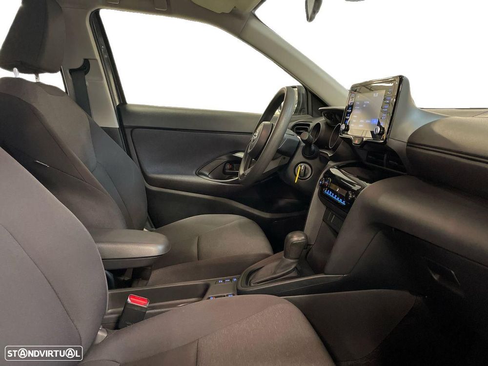 Toyota Yaris Cross 1.5 HDF Comfort - 13