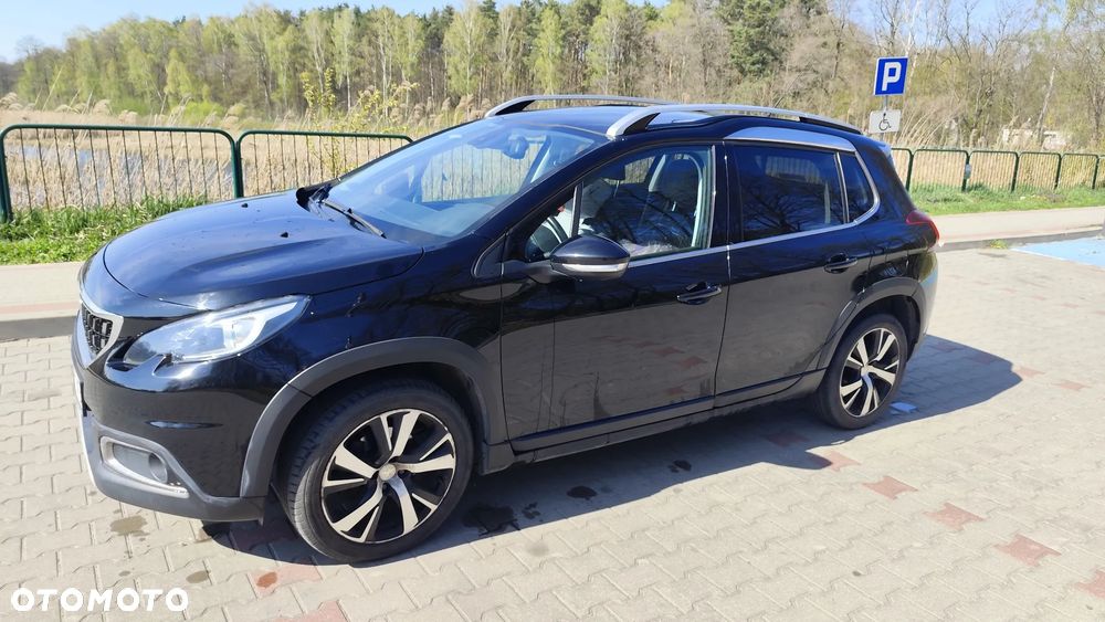 Peugeot 2008 1.2 Pure Tech GPF Allure S&S - 1