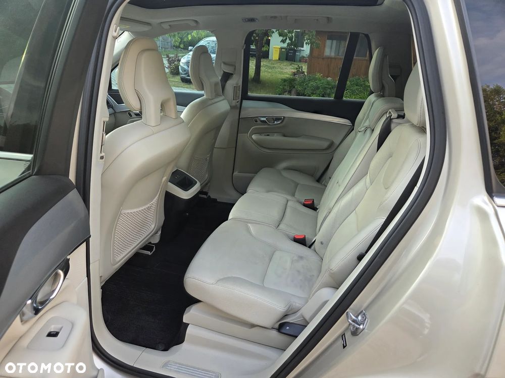Volvo XC 90 T5 AWD Momentum - 6