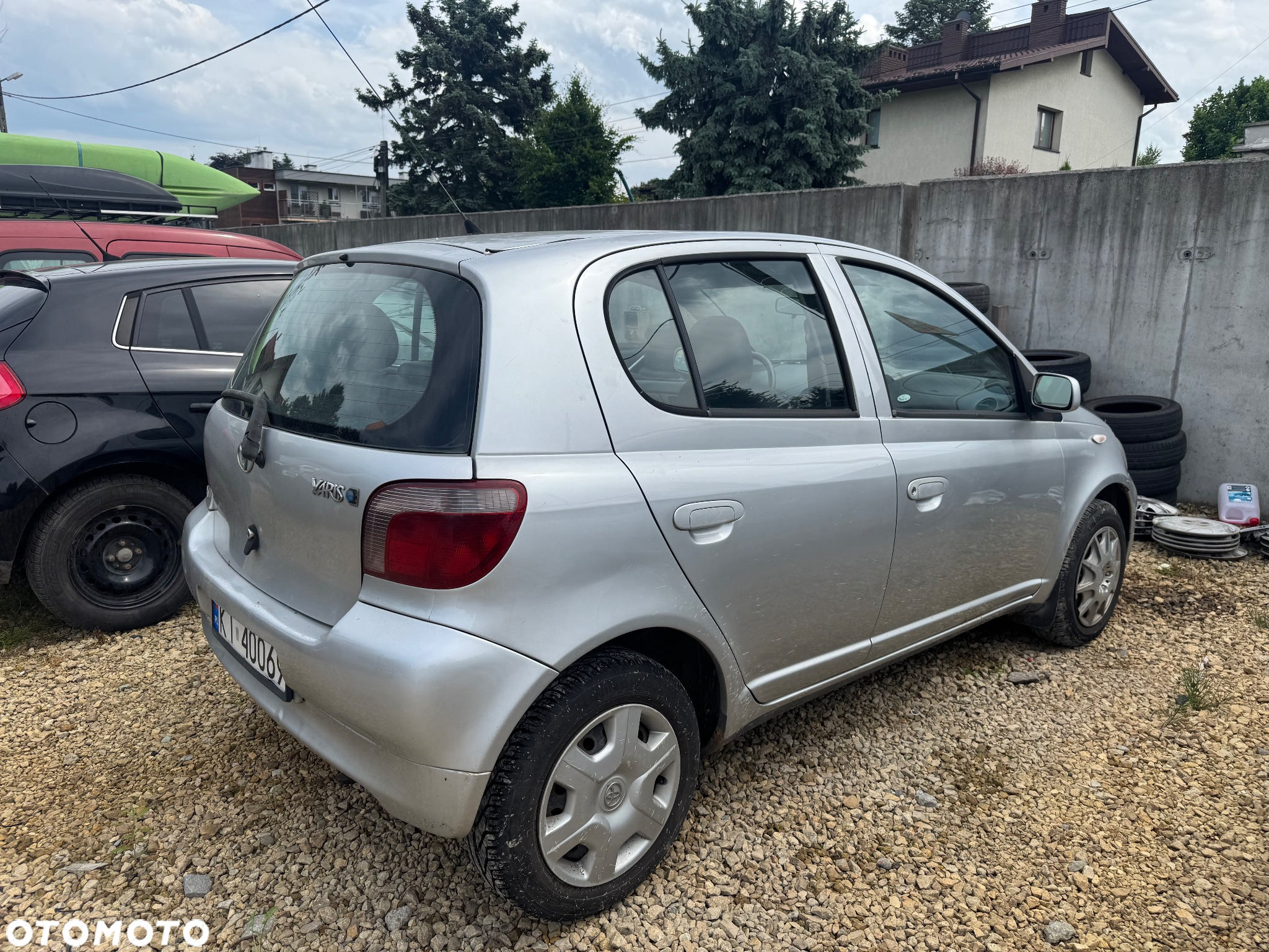 Toyota Yaris - 4